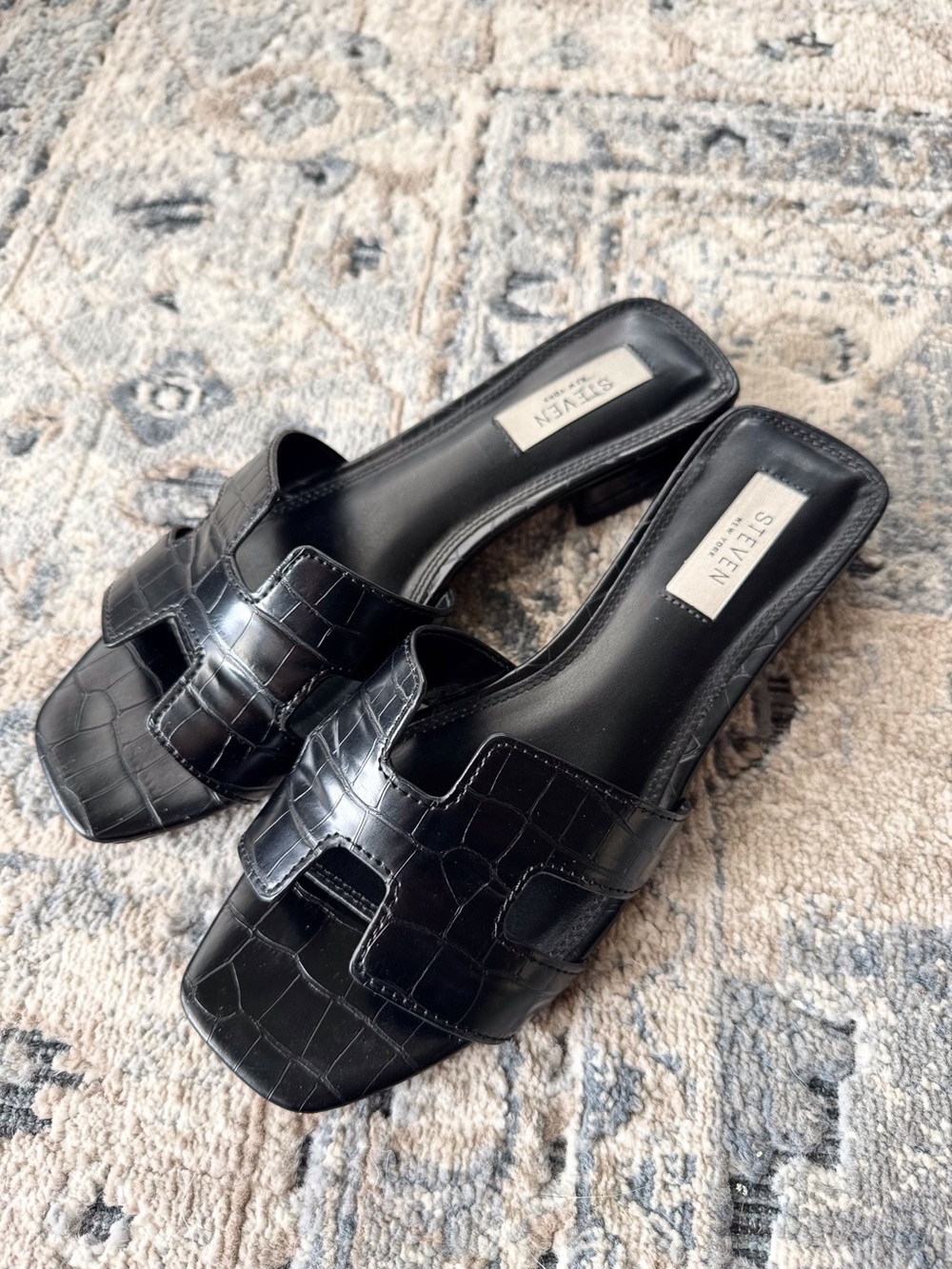 STEVEN Black Croc-Embossed Slide Sandals Inspired size 8